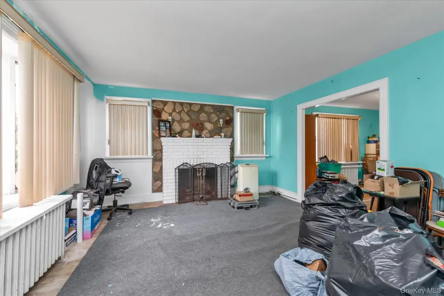 65 Belmont Parkway, Hempstead, NY 11550 - #3