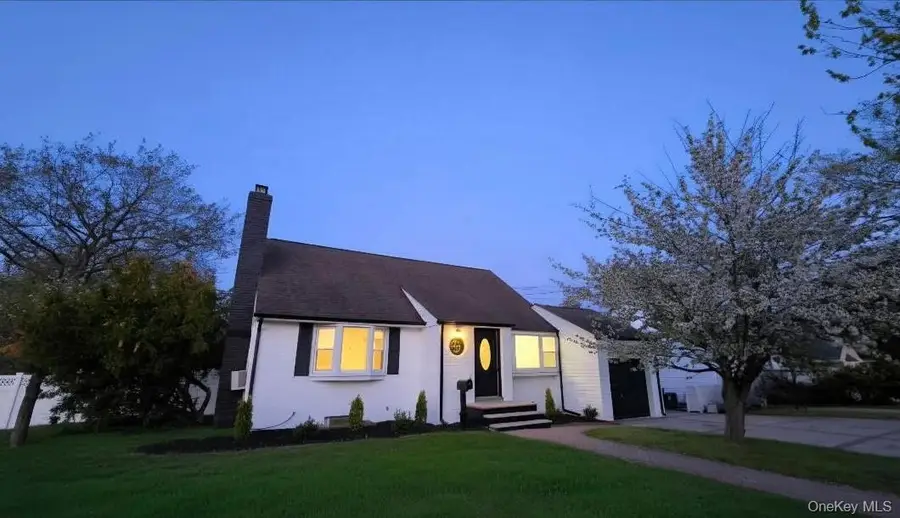 1515 Paul Street, Baldwin, NY 11510 - #2