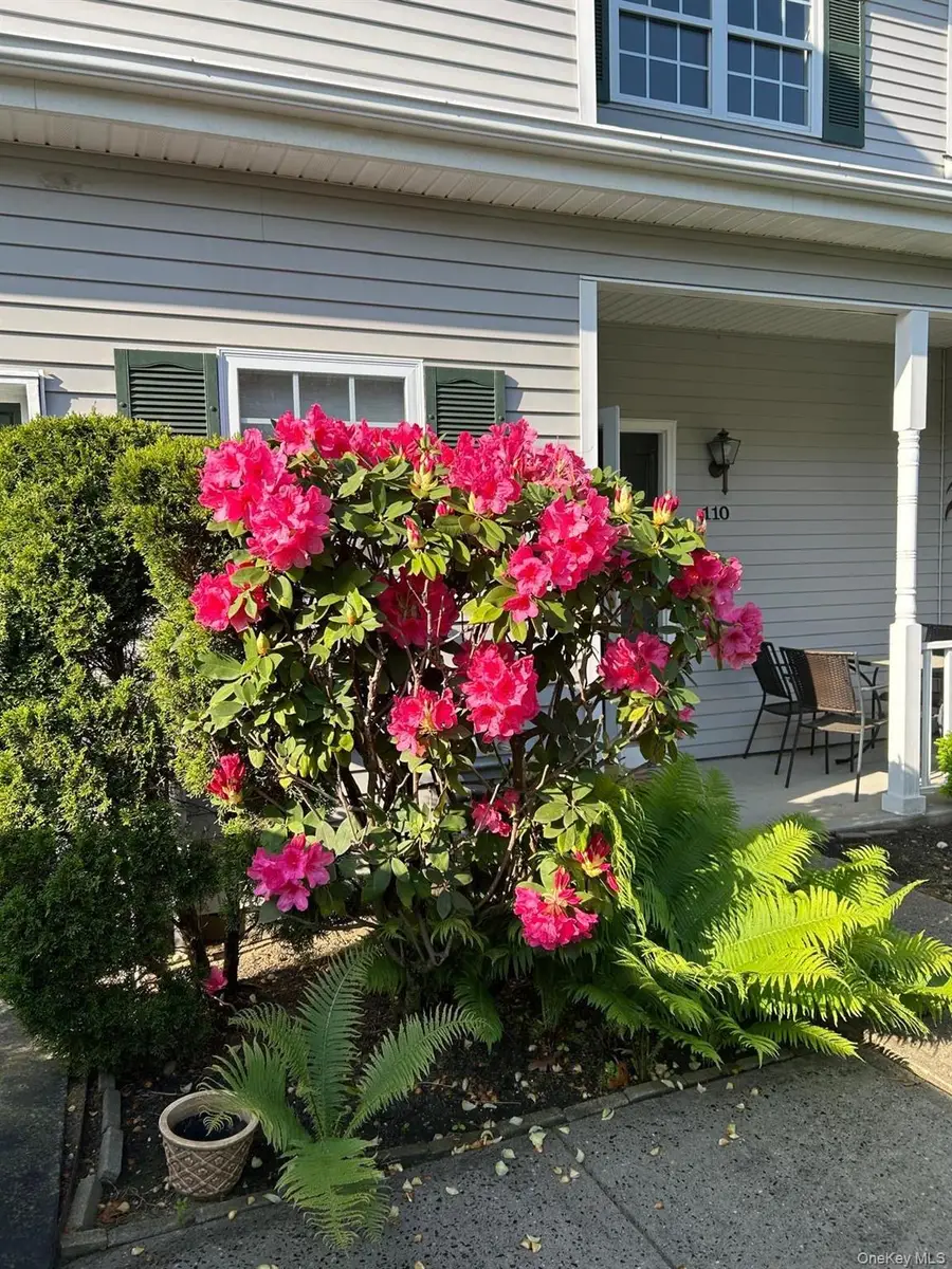 110 Willow Wood Drive, Oakdale, NY 11769 - #2