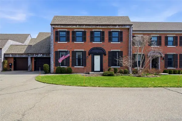 282 Helm Lane, Bay Shore, NY 11706