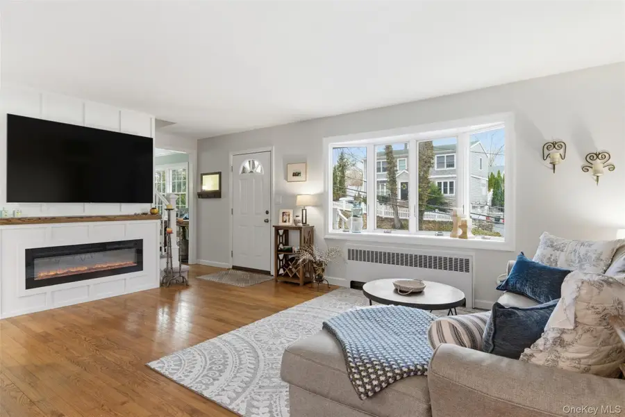 319 Jefferson Street, Centerport, NY 11721 - #3