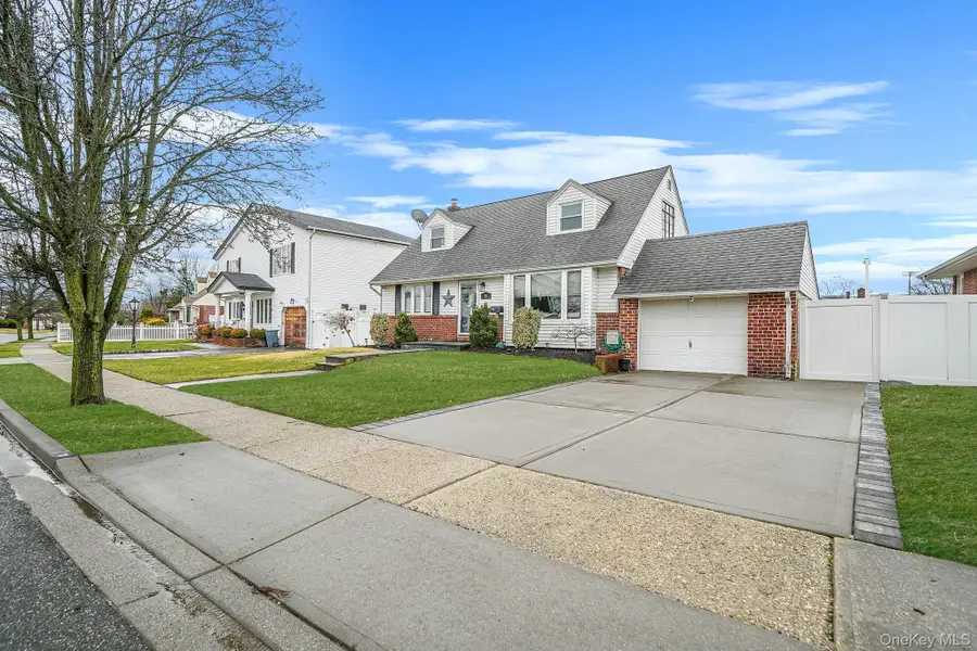 78 Emerson Avenue, Levittown, NY 11756 - #3