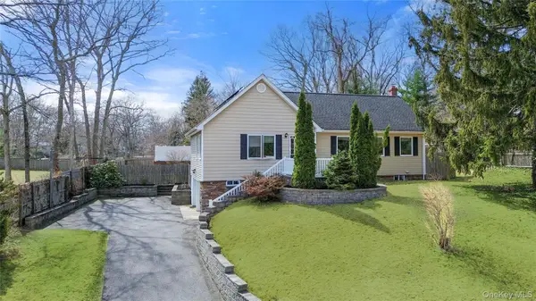 52 Hewlett Drive, Sound Beach, NY 11789