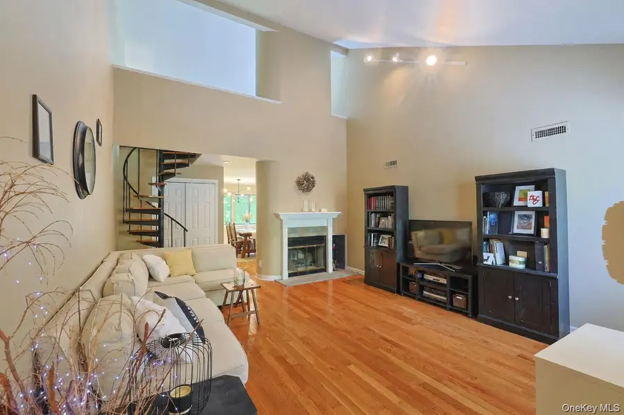 156 Stone Meadow, South Salem, NY 10590 - #2