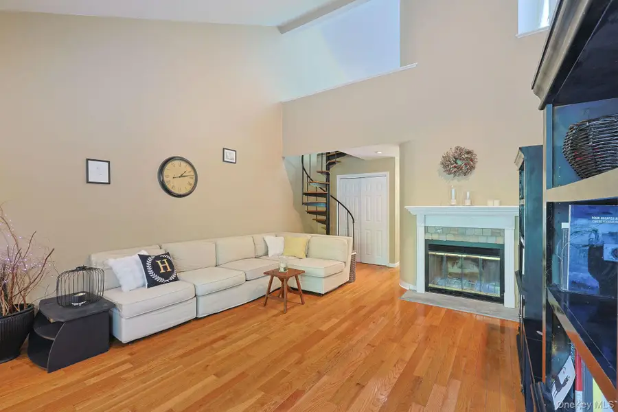 156 Stone Meadow, South Salem, NY 10590 - #3