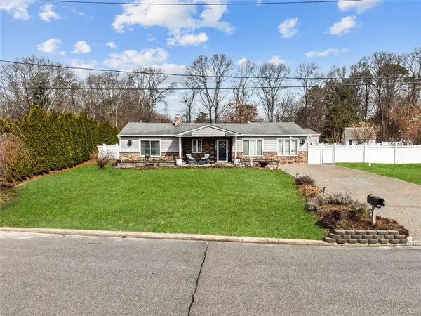 10 Heather Court, Centereach, NY 11720