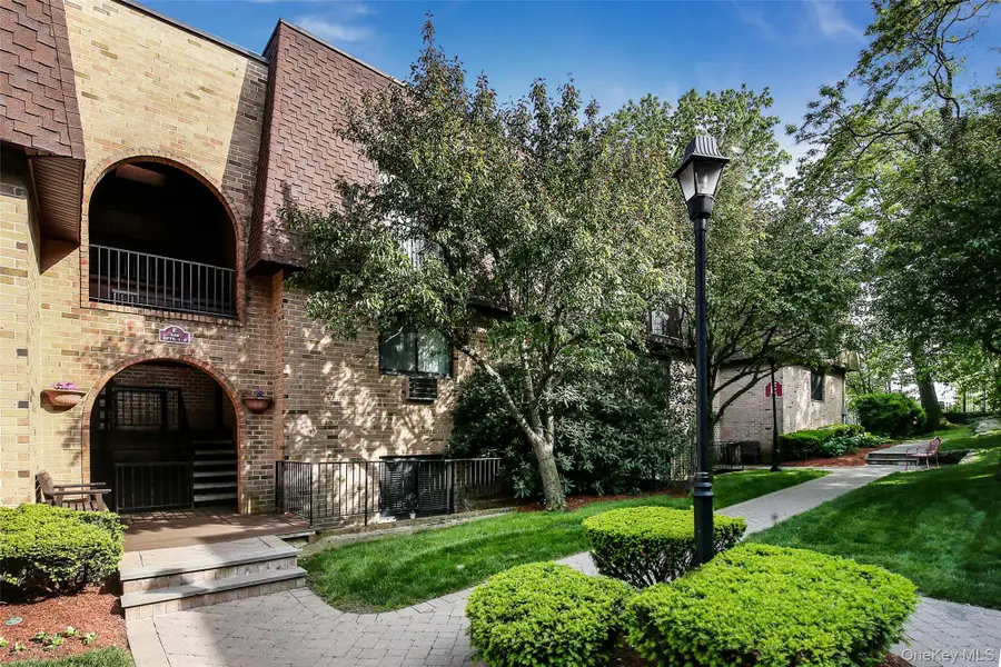 356 Central Park Avenue #E10, Scarsdale, NY 10583 - #2