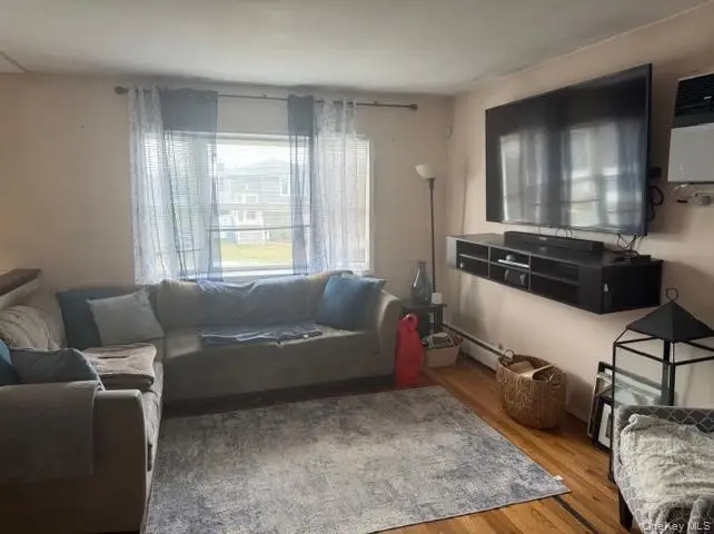 16 W Marine Avenue, Lindenhurst, NY 11757 - #2