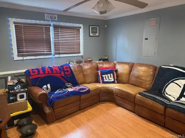 16 W Marine Avenue, Lindenhurst, NY 11757 - #3