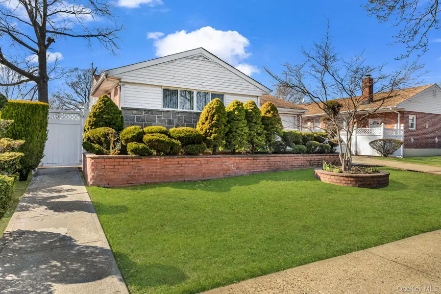 600 Astor Street, Elmont, NY 11003 - #2