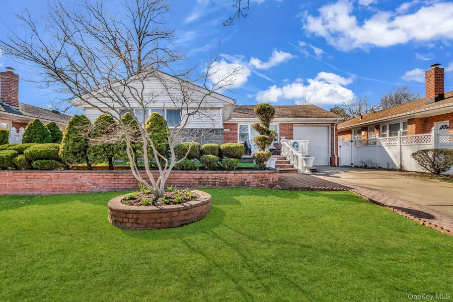 600 Astor Street, Elmont, NY 11003 - #3