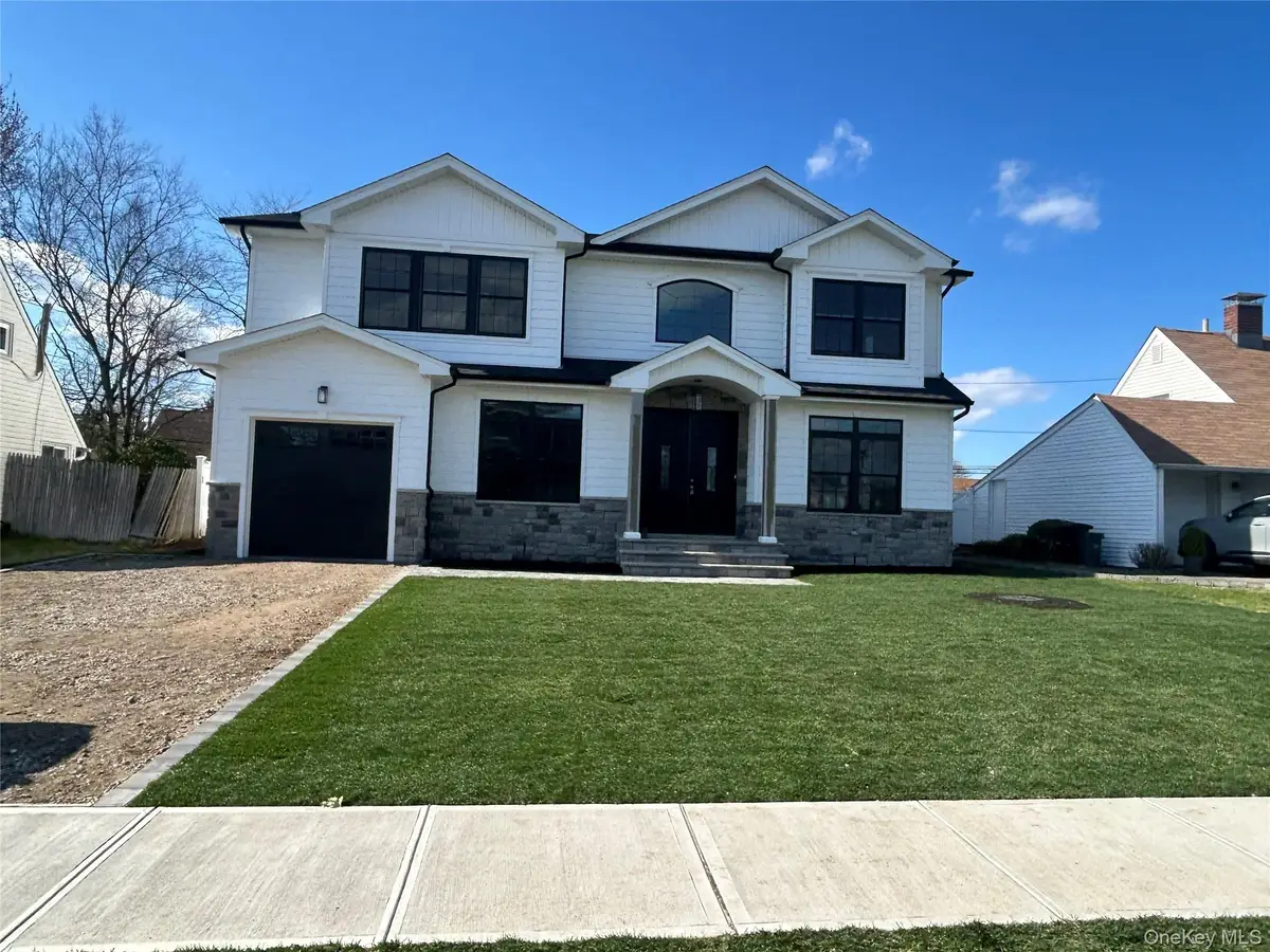 119 Choir Lane, Westbury, NY 11590 - #1