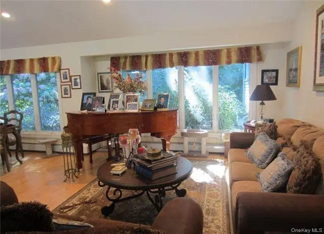 7 Bluebird Lane, Huntington, NY 11743 - #3