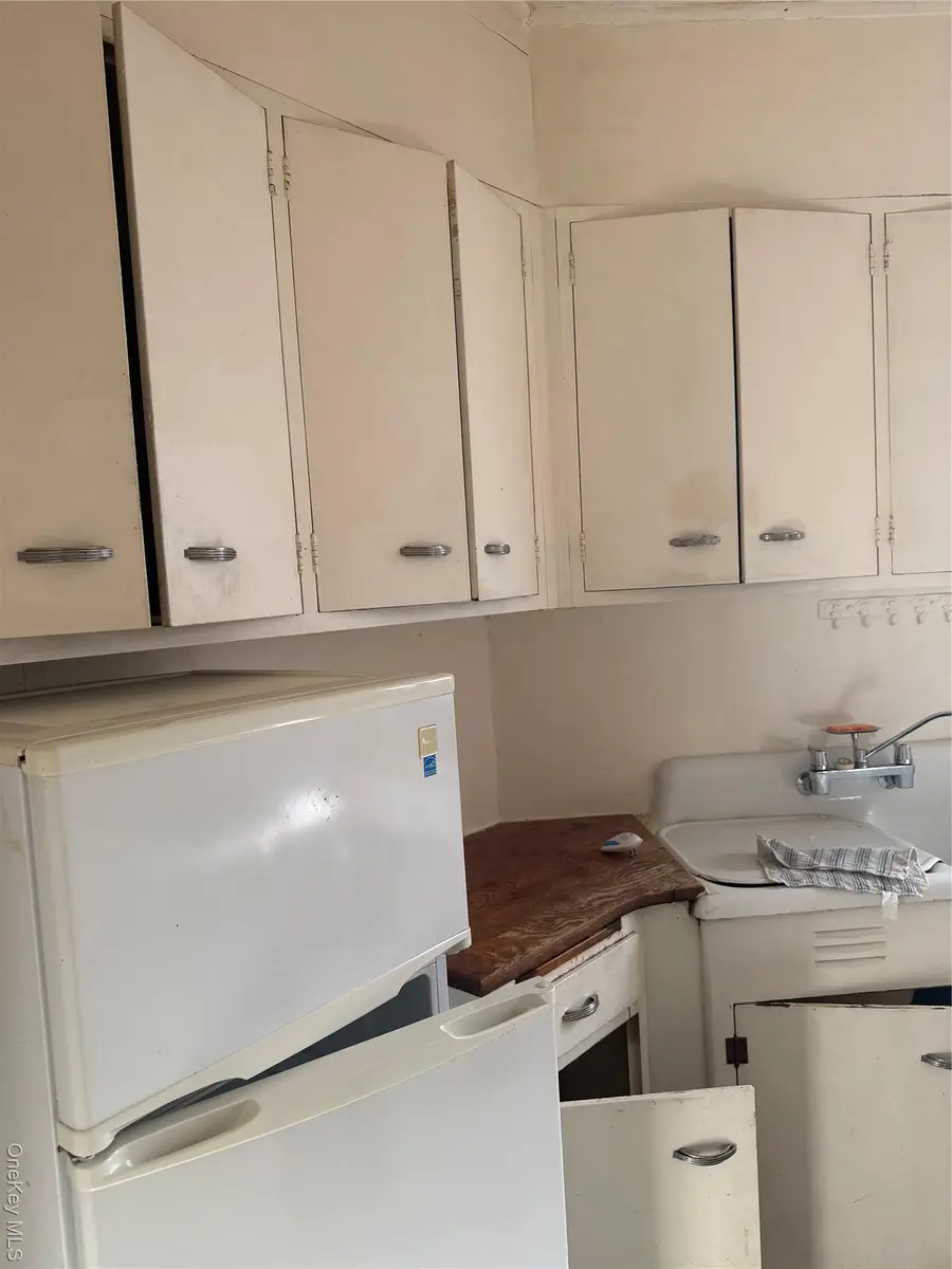 1530 Metropolitan Avenue, Bronx, NY 10462 - #2