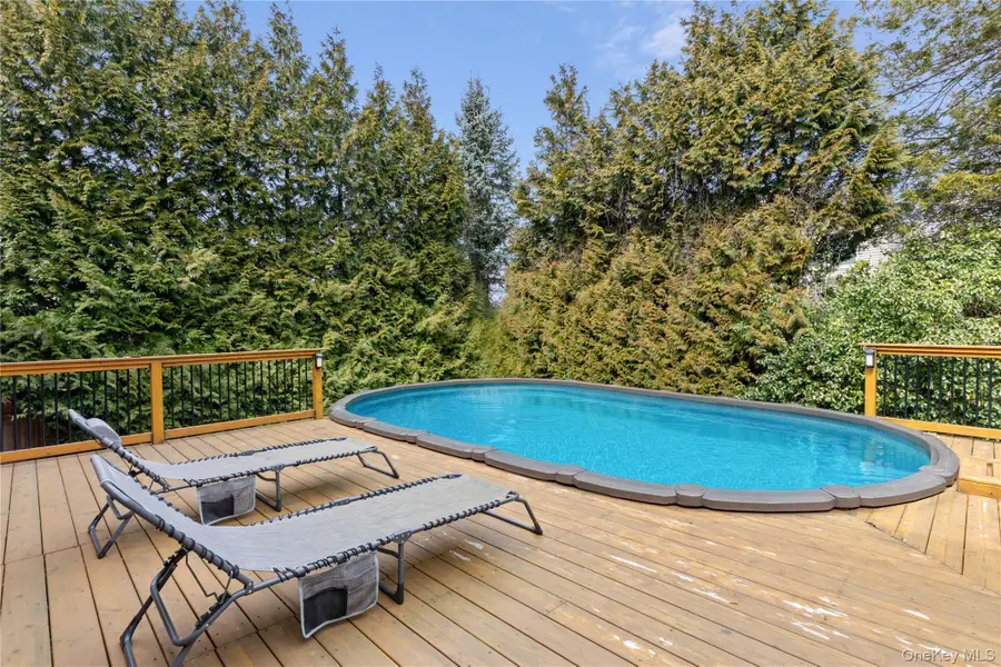 58 Roosevelt Avenue, Glen Head, NY 11545 - #2