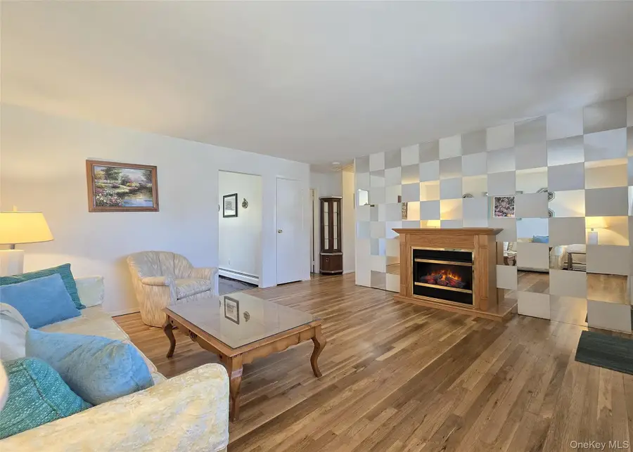 2069 Feuereisen Avenue, Ronkonkoma, NY 11779 - #3