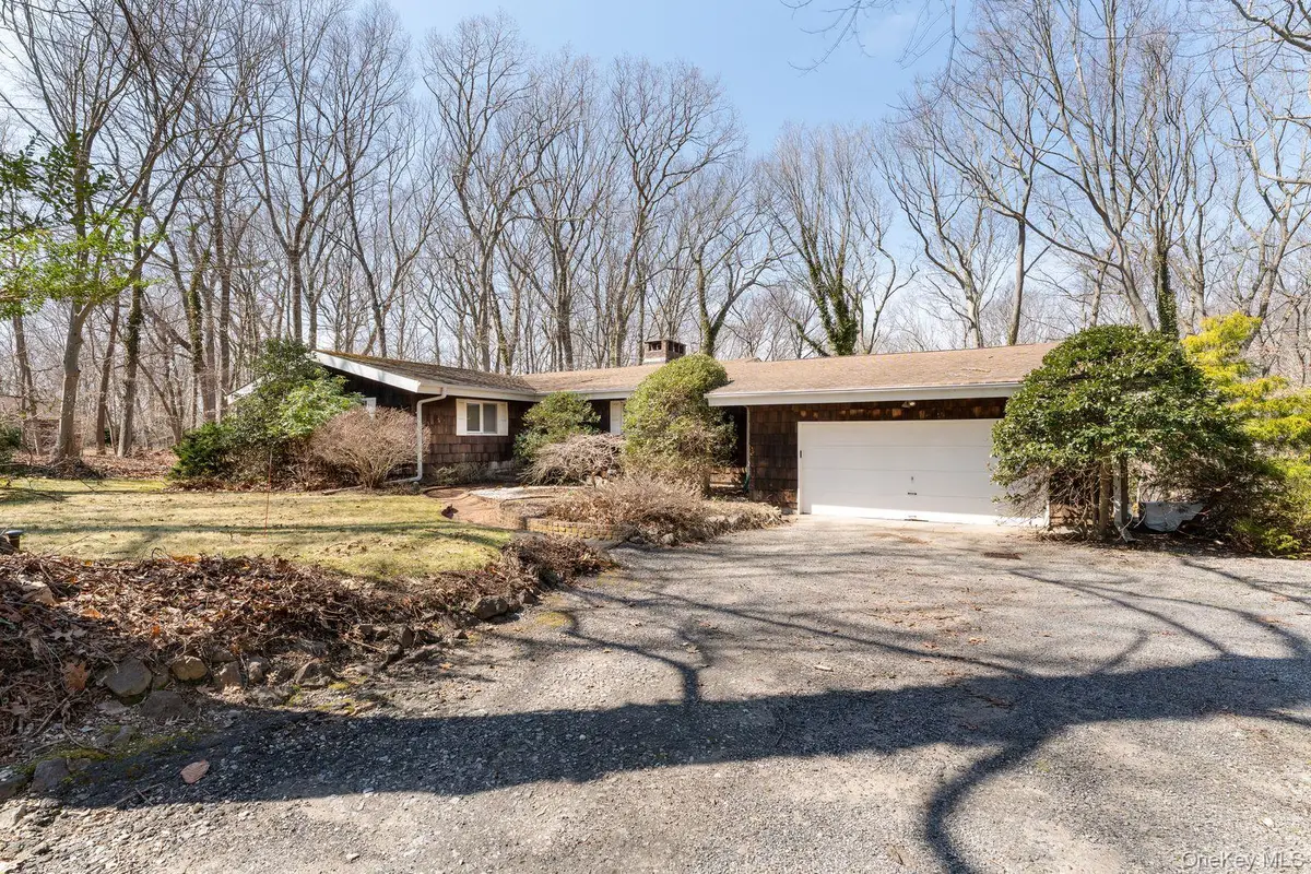 48 Farm Road, Head Of The Harbor, NY 11780 - #1