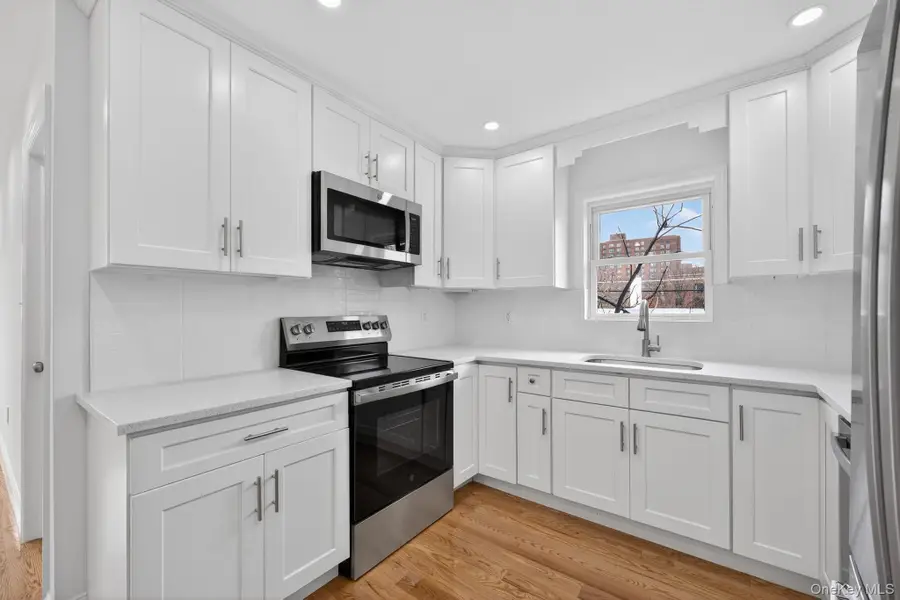 1060 E 228th Street, Bronx, NY 10466 - #3
