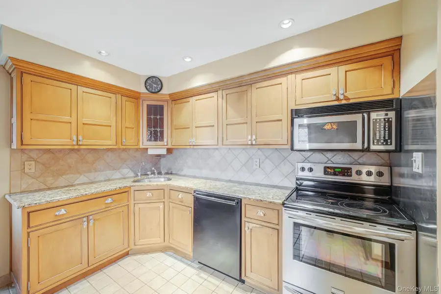 90 Haven Lane, Levittown, NY 11756 - #2