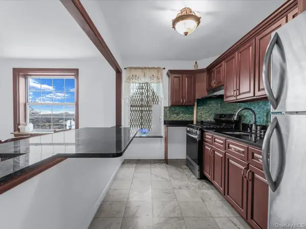 56-07 31st #6A, Woodside, NY 11377