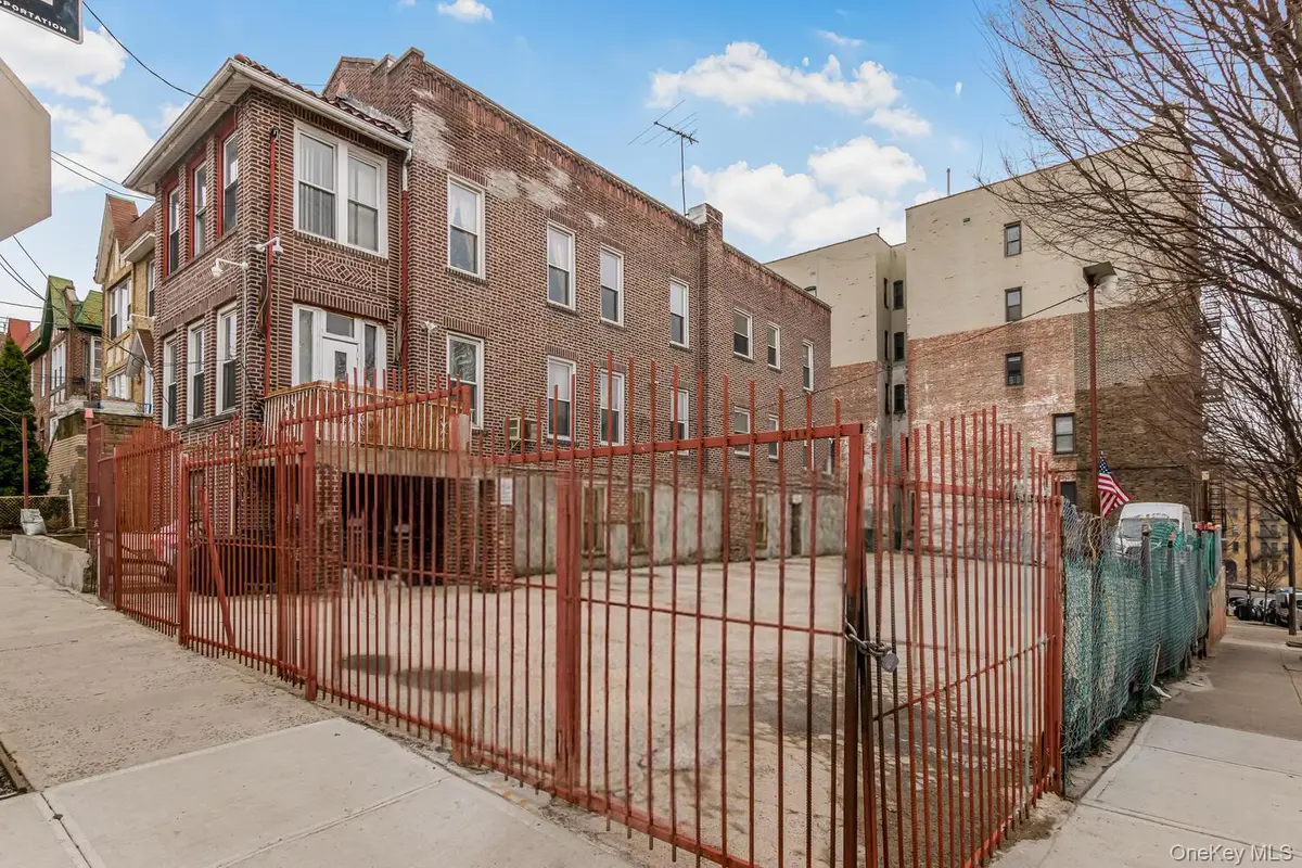 210 W 179th Street, Bronx, NY 10453 - #1