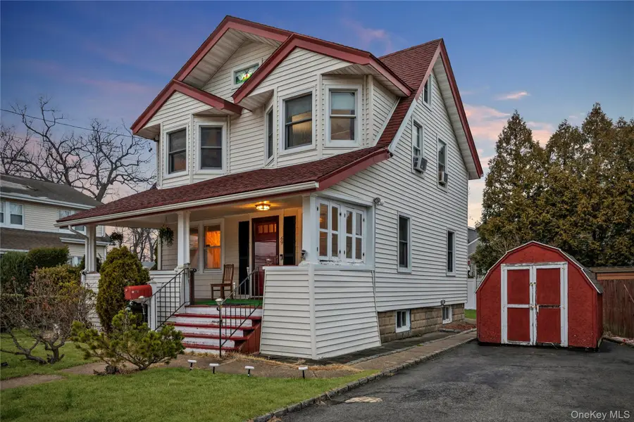 69 Forest Avenue, Valley Stream, NY 11581 - #2