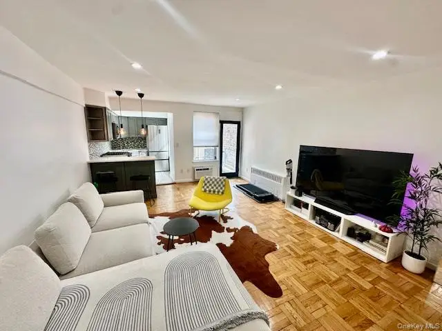 250 N Broadway #6J, Yonkers, NY 10701 - #1