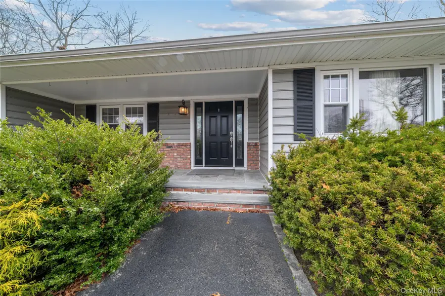 7 Fox Road, East Setauket, NY 11733 - #3