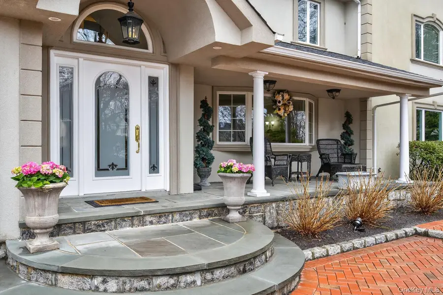 23 Beaverhill Lane, Huntington, NY 11743 - #2