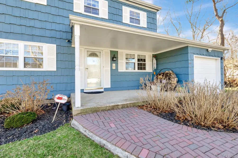 144 Oak Street, Medford, NY 11763 - #2