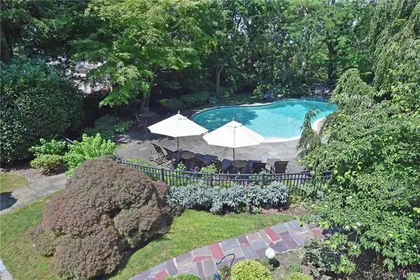 247 Pelhamdale Avenue, Pelham, NY 10803