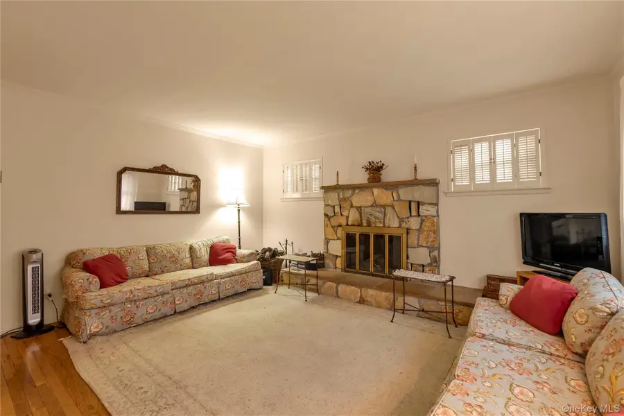 133 Judith Lane, Valley Stream, NY 11580 - #3