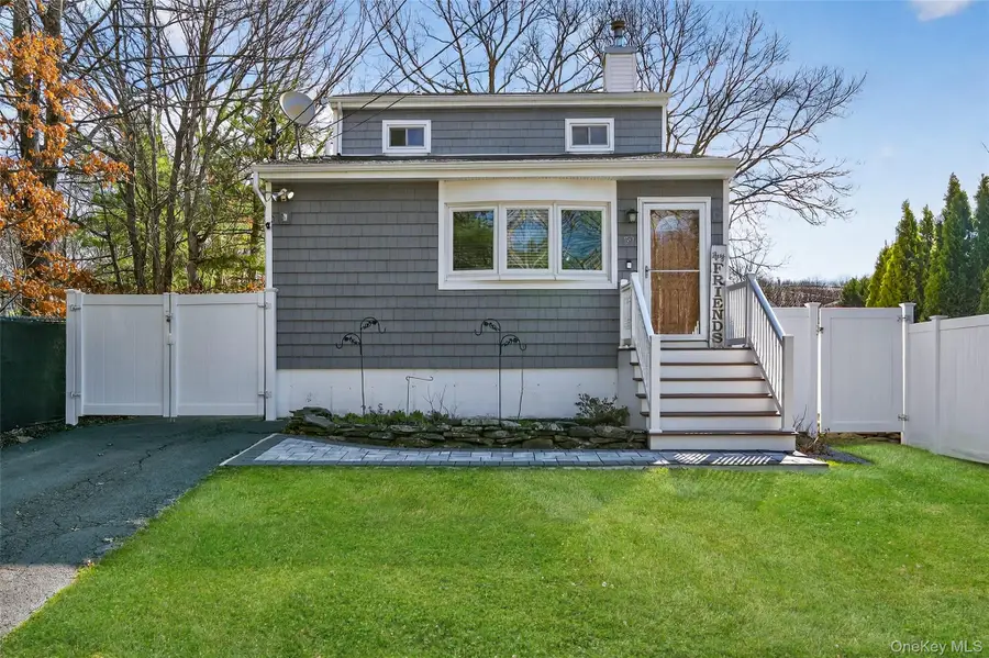 59 2nd Avenue, Holtsville, NY 11742 - #2