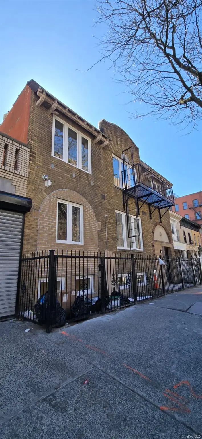 2366 Davidson Avenue, Bronx, NY 10468 - #2