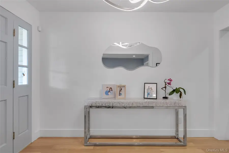 20 Seagull Lane, Port Washington, NY 11050 - #3