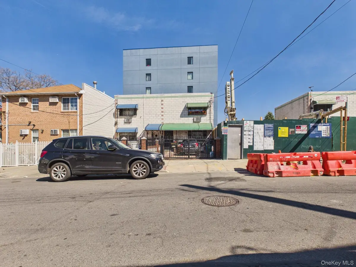 915 Home Street, Bronx, NY 10459 - #1