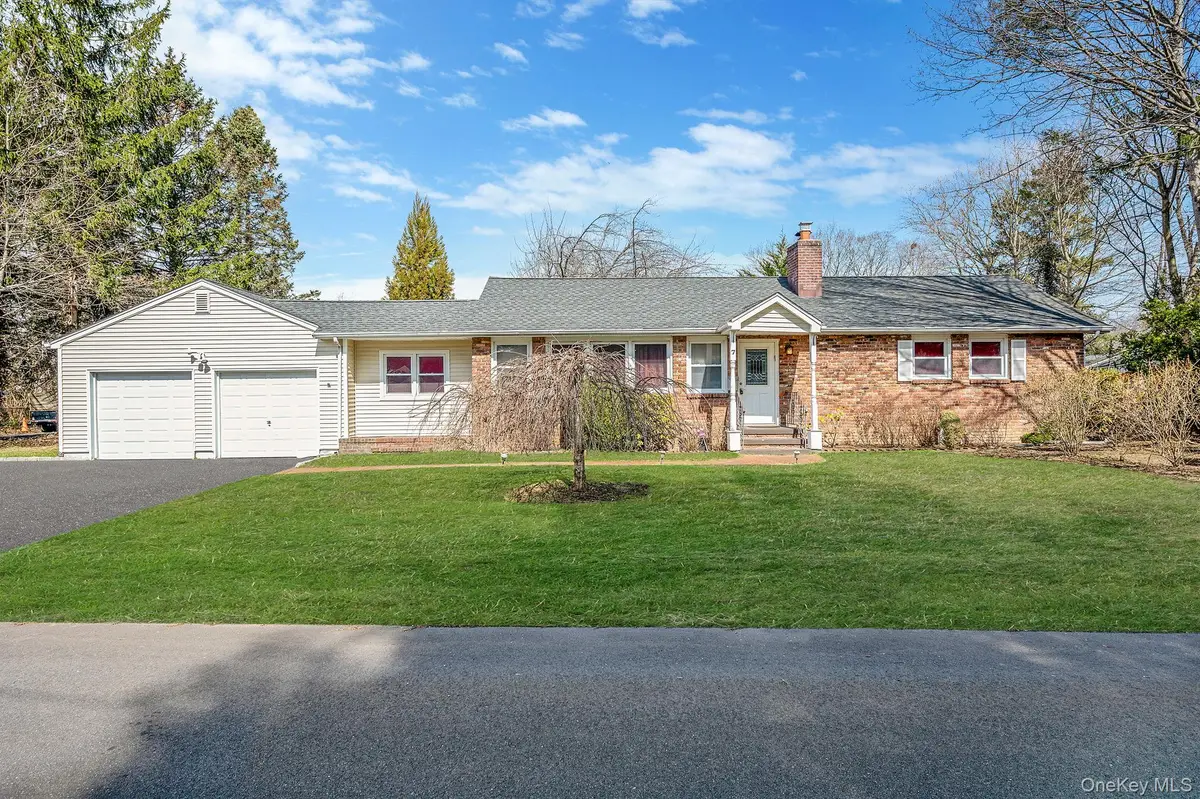 7 Judith Drive, Greenlawn, NY 11740 - #1