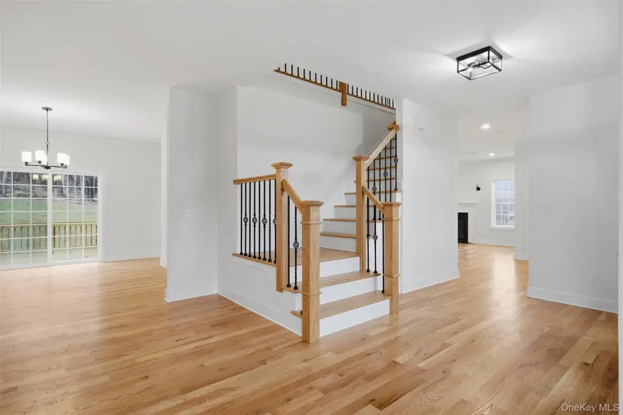 16 Mcdonald Court, New Windsor, NY 12553 - #3