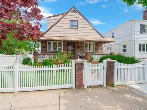 63-01 138 Street, Flushing, NY 11367