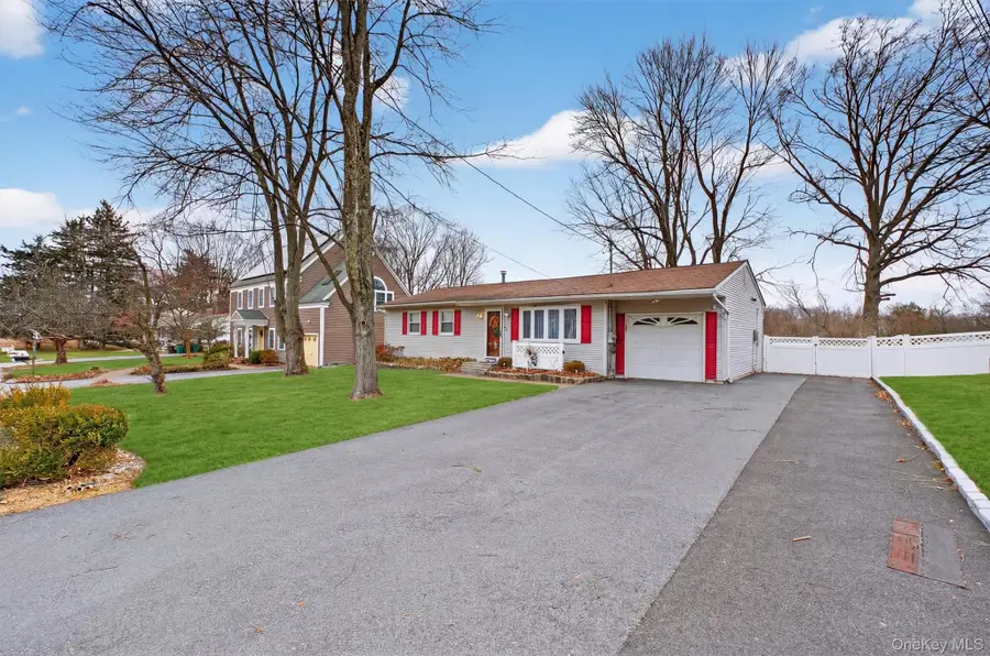 18 Cardinal Drive, Poughkeepsie, NY 12601 - #3