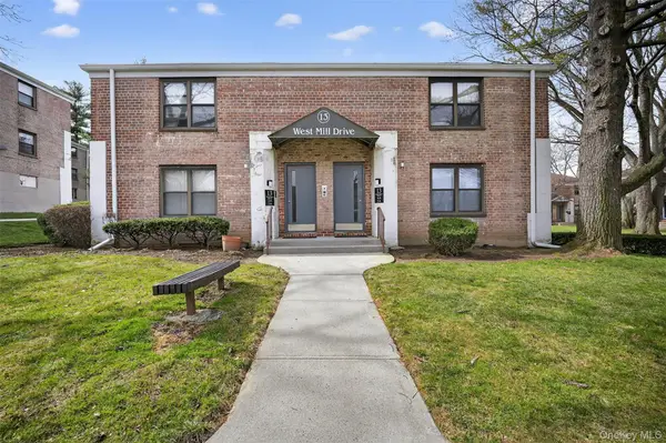 13 W Mill Drive #4A, Great Neck, NY 11021