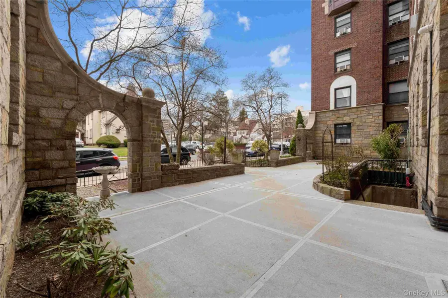 77-16 Austin Street #4L, Forest Hills, NY 11375 - #3