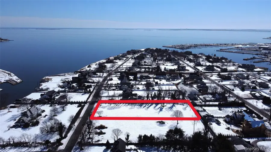 100 Awixa Avenue, Bay Shore, NY 11706 - #2