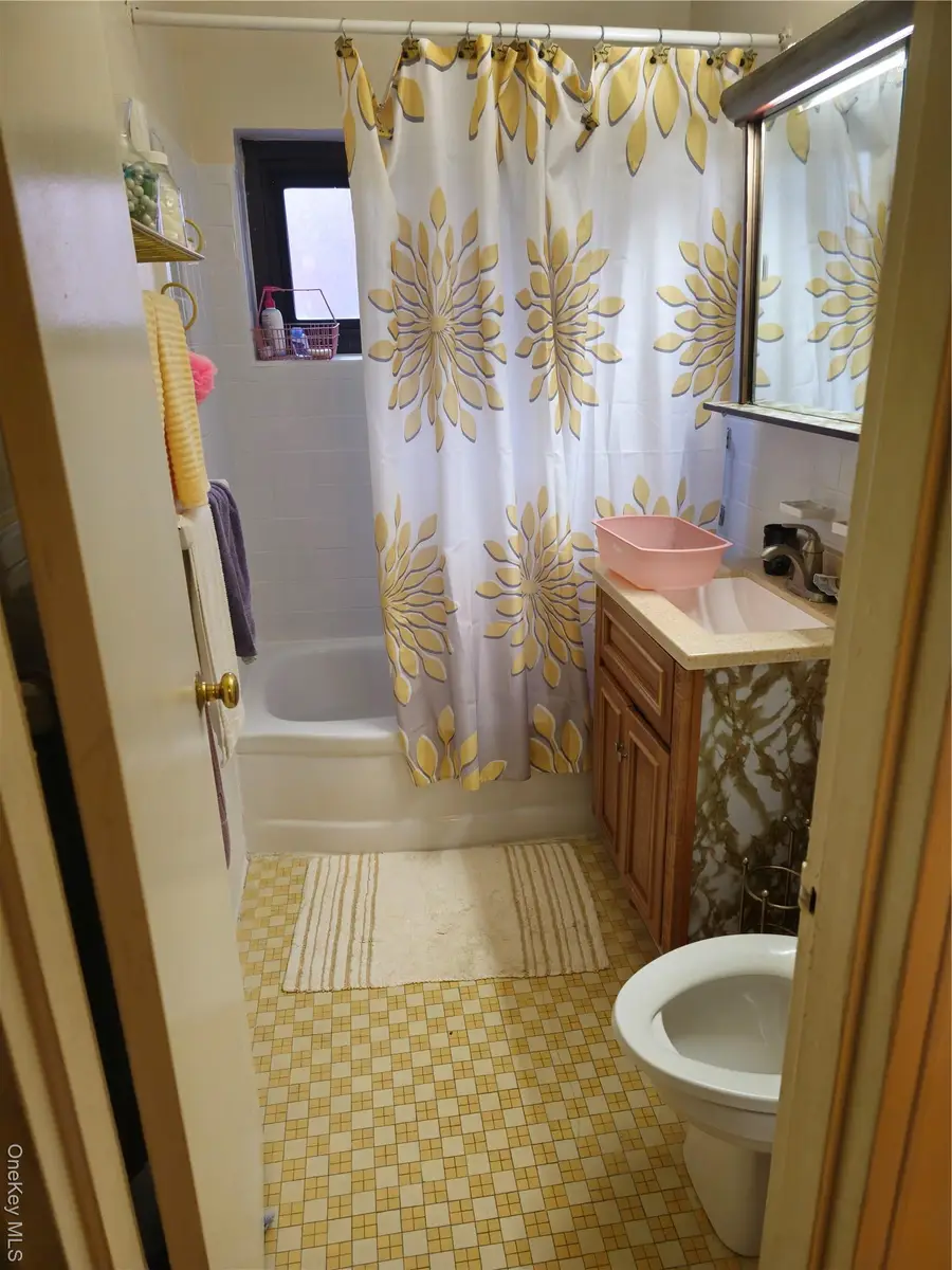 87-10 204 #B-61, Hollis, NY 11427 - #3