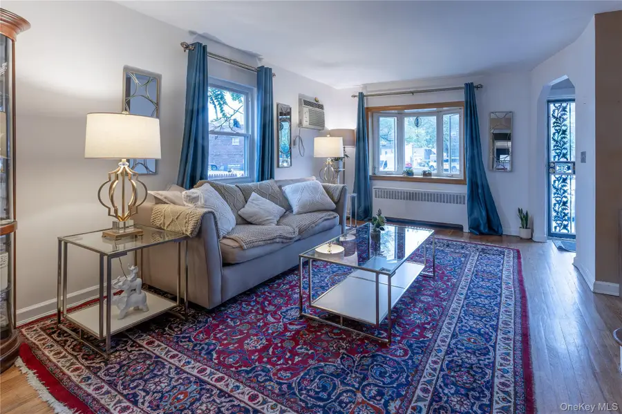 2985 Young Avenue, Bronx, NY 10469 - #3