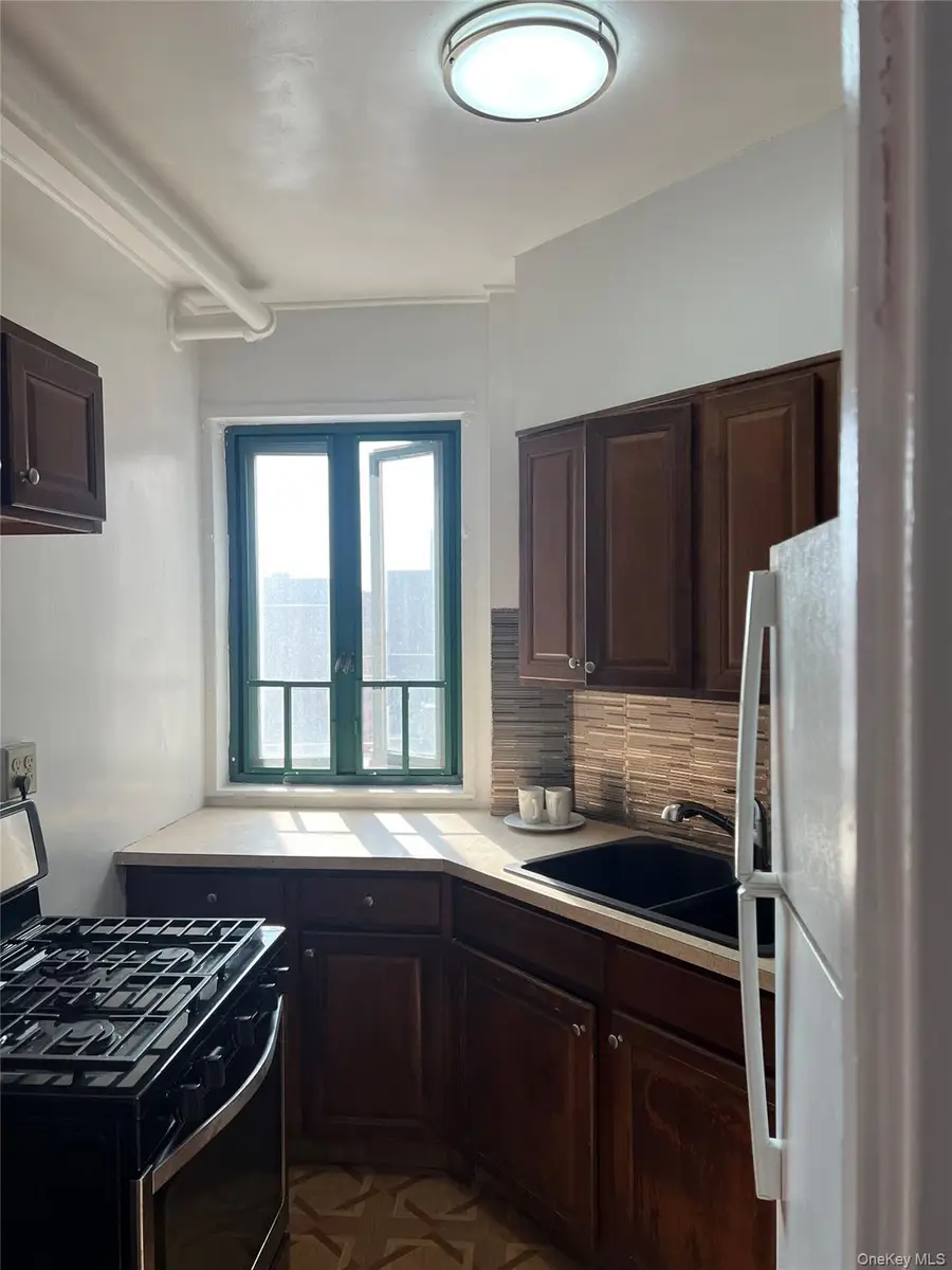 1604 Metropolitan Avenue #12A, Bronx, NY 10462 - #2