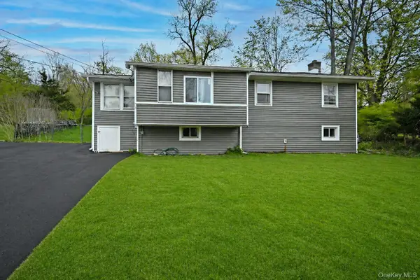 19 Beverly Trail, Monroe, NY 10950