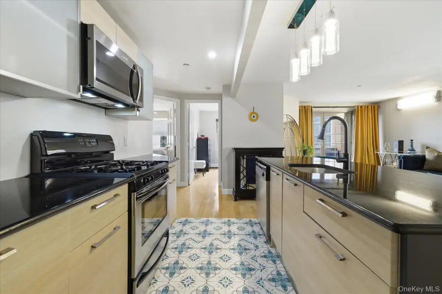 8375 117th Street #6F, Kew Gardens, NY 11418 - #3