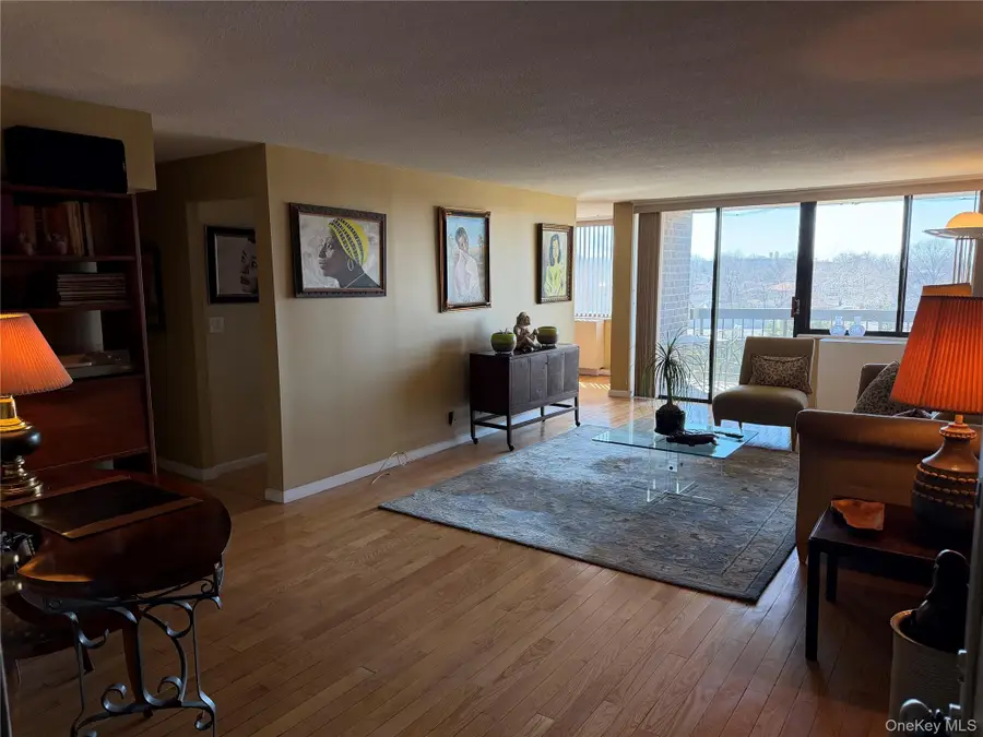 1 Bay Club Drive #7M, Bayside, NY 11360 - #3