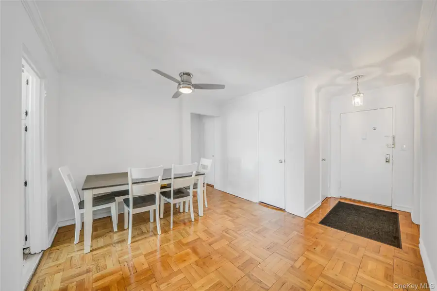 60 Hempstead Avenue #1O, Lynbrook, NY 11563 - #2